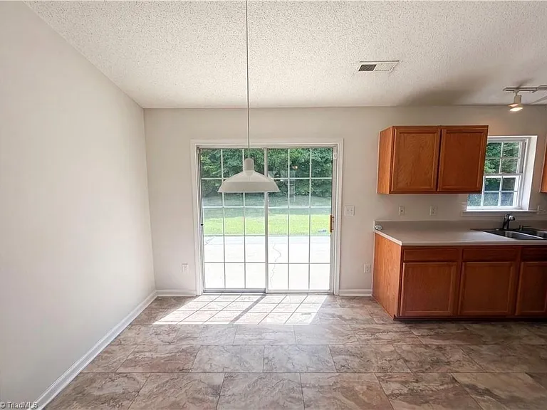 1807 Antler Ct — Photo 5