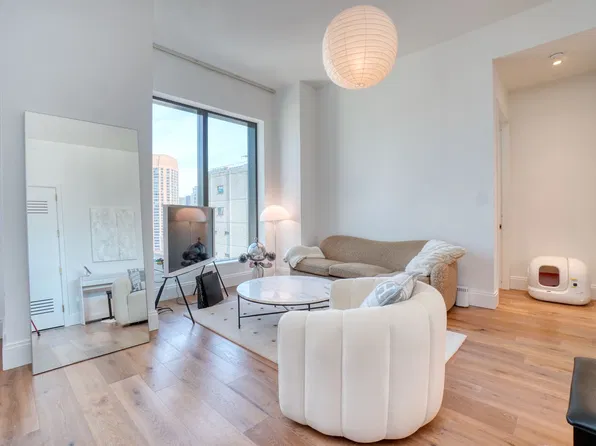 30 East 29th Street image 1 of 15
