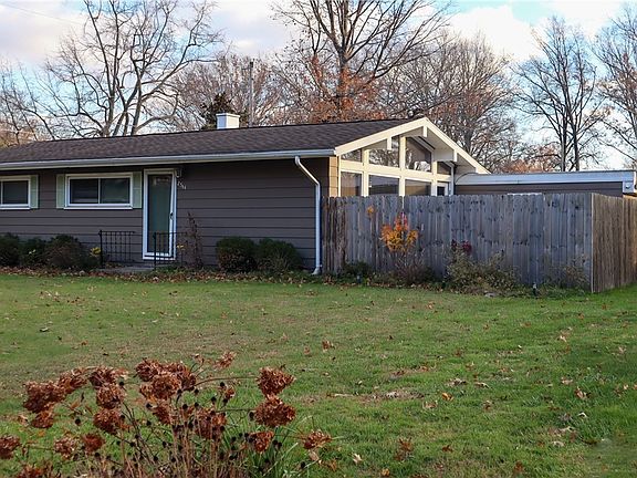 2nd image of 2544 Burlingham Dr