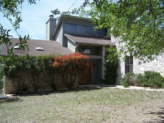 1st image of 127 Crockett Dr