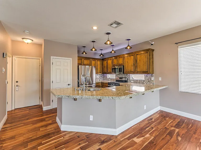 10037 Willowbrook Pond Rd — Photo 7
