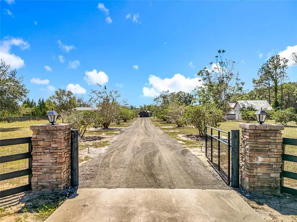 527 Sunnyside Dr, Leesburg, FL 34748