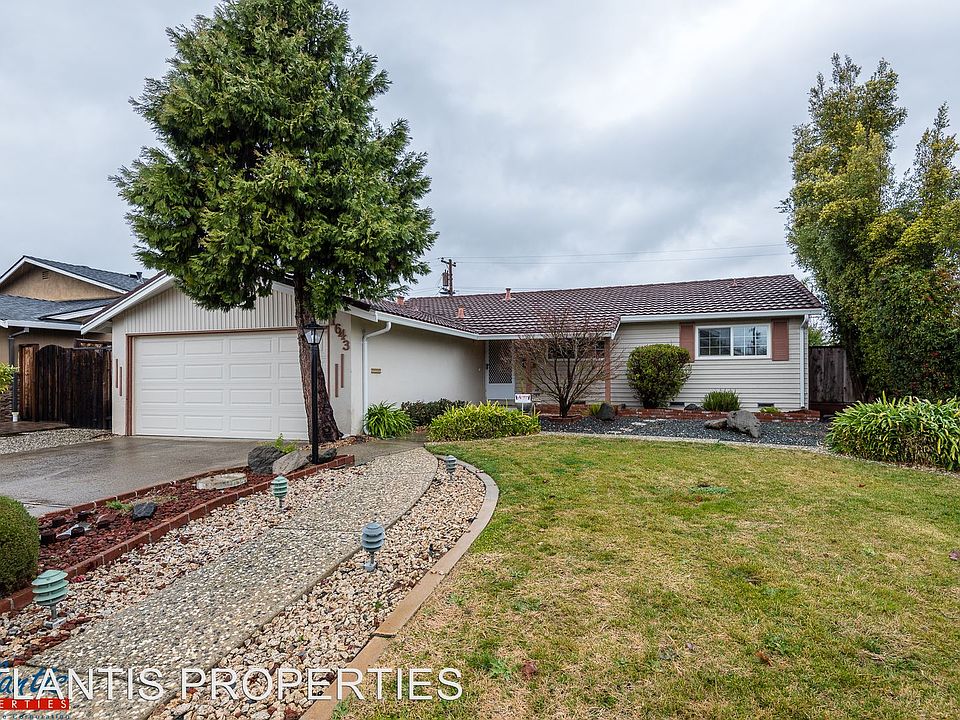 1st image of 1643 Adrien Dr