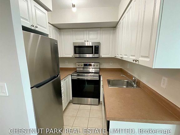 5th image of 18 Yonge St Unit 1310