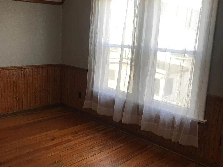 106 Patton St #UPSTAIRS — Photo 17