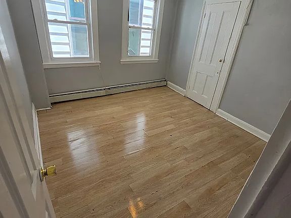 2nd image of 158 Parker St #2A