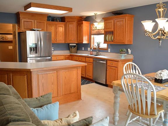 5th image of 1719 Waterford Dr