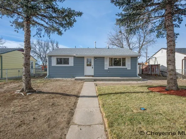 316 Hynds Ave, Cheyenne, WY 82007