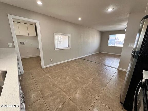 5th image of 1665 W CRESCENT Avenue