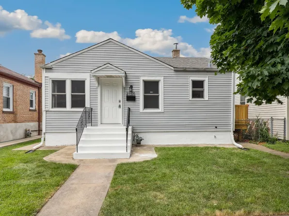 2106 Broadway St, Blue Island, IL 60406