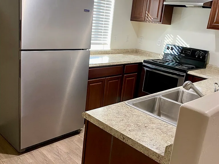 1420 S New St #2 — Photo 3