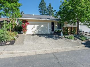 836 Falcon Way, Healdsburg, CA 95448