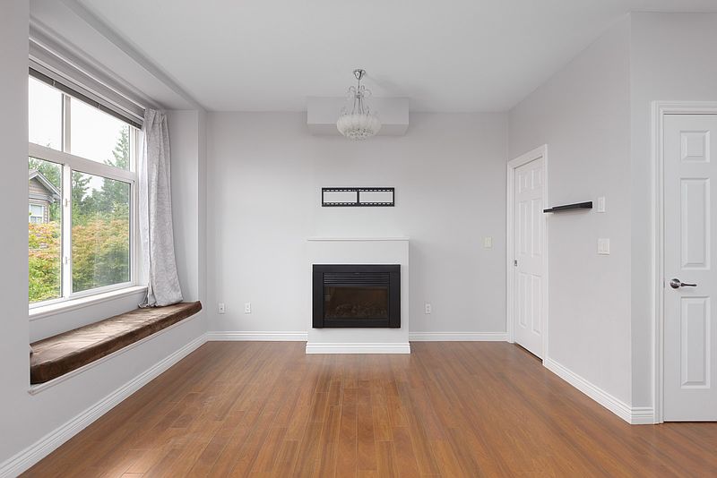 Burnaby Townhouse for rent - 2 Bedrooms — photo 5
