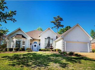 106 Spring Valley Dr, Brandon, MS 39047