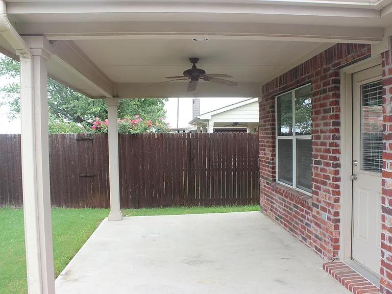 408 Meandering Trl — Photo 9
