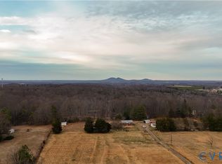 3370 Stage Coach Rd, Farmville, VA 23901