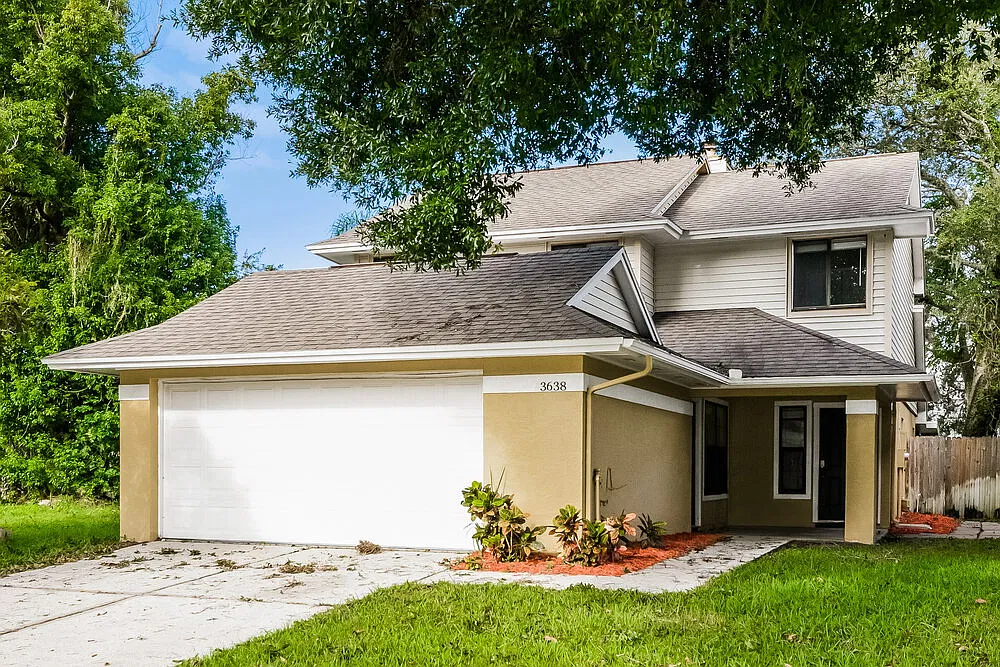 3 bed, 2.0 bath, 1650 sqft, $2,390 — Photo 4