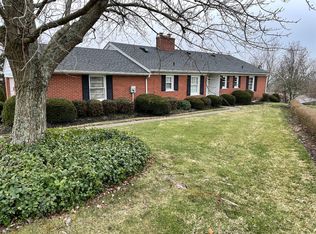 15 Woodlawn Ave, Aurora, IN 47001