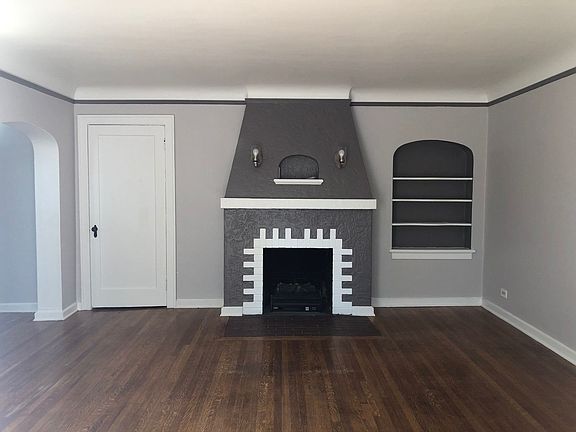 2nd image of 385-387 Catherine St #387C