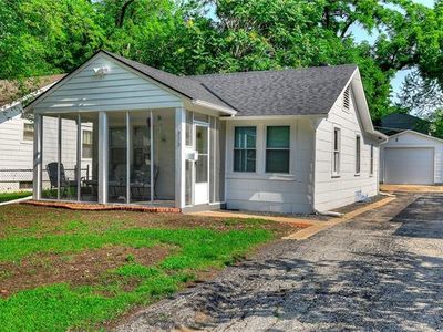 310 E 80th St, Kansas City, MO, 64114