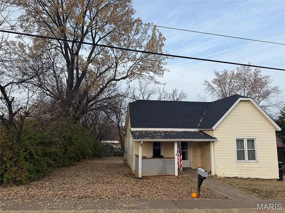 1st image of 502 Buckley St