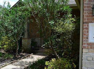 154 Magnolia Grove Ln, Conroe, TX 77384