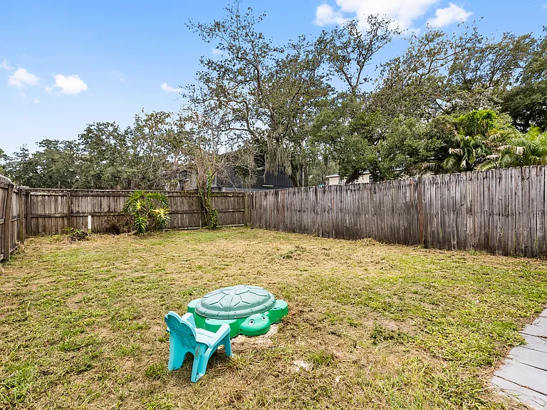 12250 Huntsman Ln — Photo 27