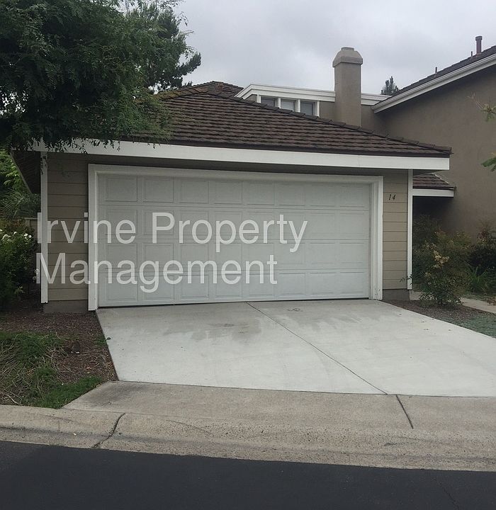 1st image of 16 Woodland Dr