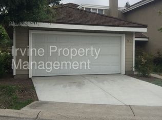 16 Woodland Dr, Irvine, CA 92604