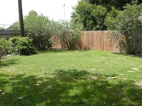 4th image of 11027 Grassyglen Dr