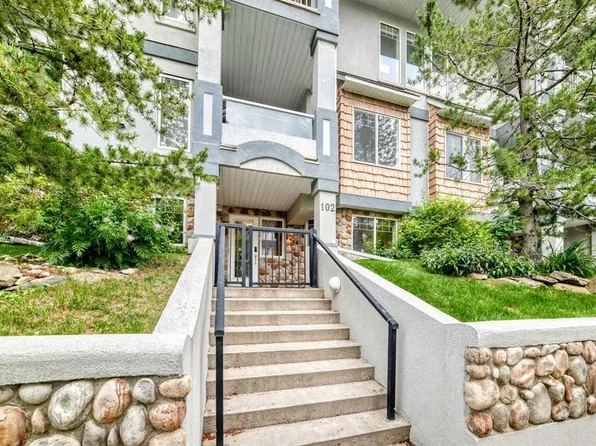 2422 W Erlton St SW #102, Calgary, AB T2S 3B6