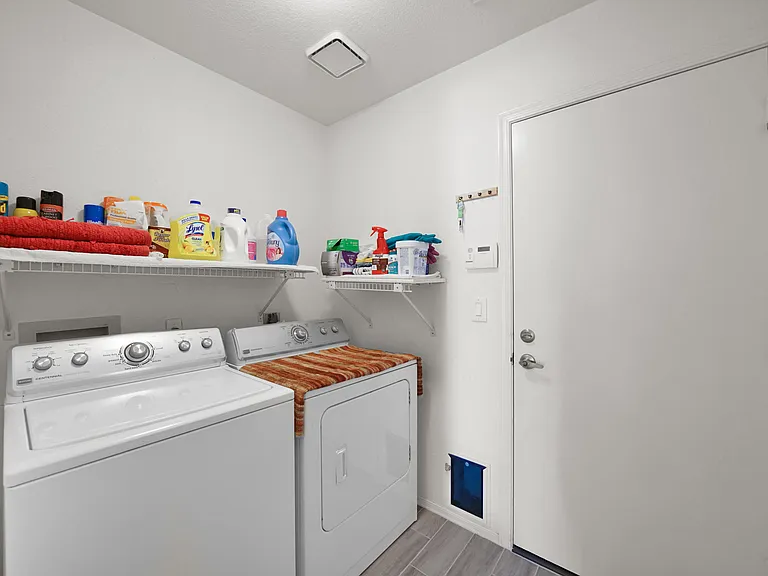 11010 W Poinsettia Dr — Photo 23