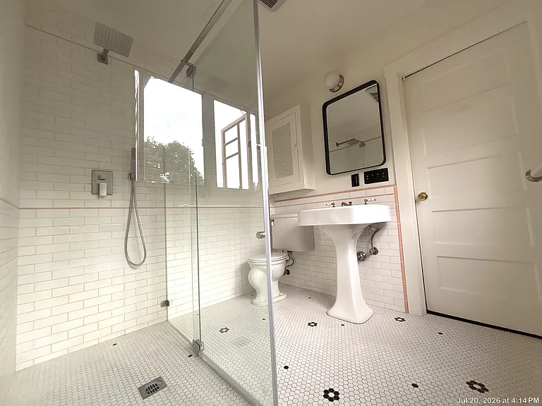 138 W Montecito Ave #A — Photo 5