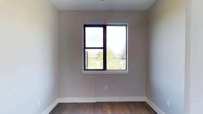 Rented by Triplemint | media 41