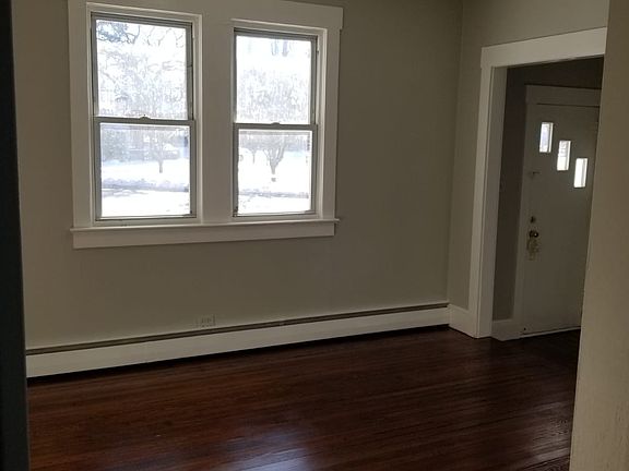 5th image of 148 Beachwood Blvd #A