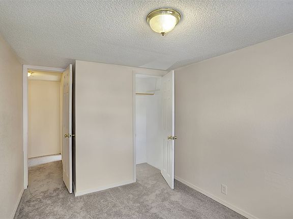 4th image of 1608 W Shannon Ave