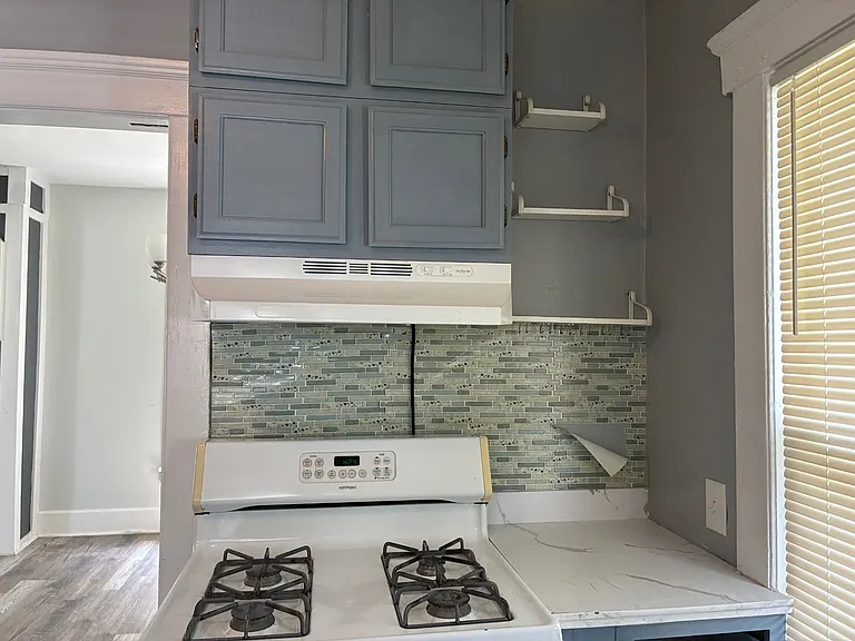 118 Floral Ct — Photo 15