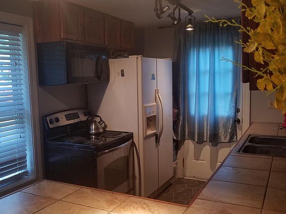 5th image of 7711 W 64th Ter