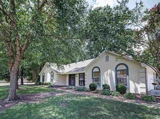 343 Siwell Meadows Dr, Byram, MS 39272