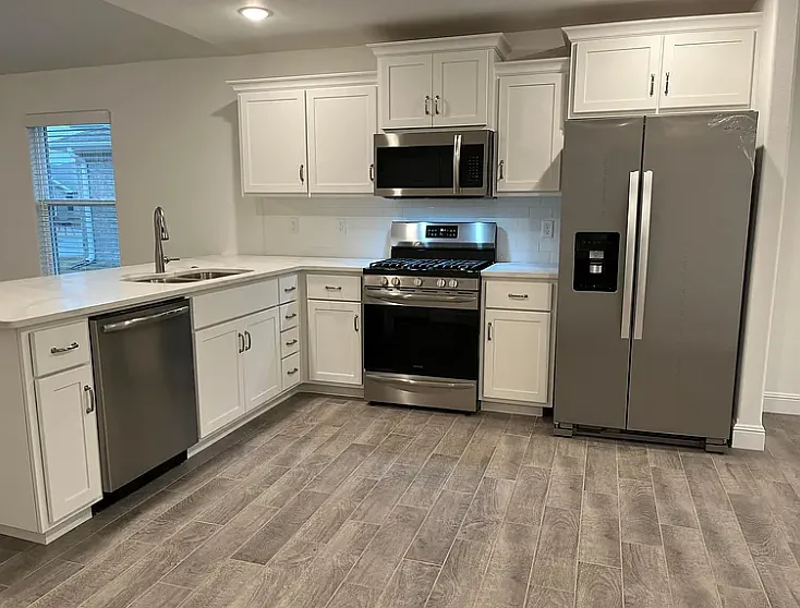 2131 Wildflower Dr — Photo 5