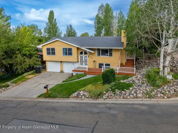 894 Ledford St, Craig, CO 81625