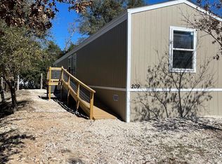 209 5th St, Ingram, TX 78025