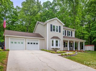 3030 Village Ct, Morganton, NC 28655