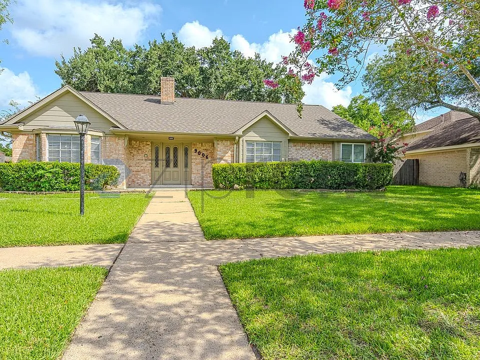 9006 Weymouth Dr