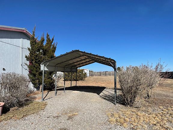 4th image of 8 Bison Cir
