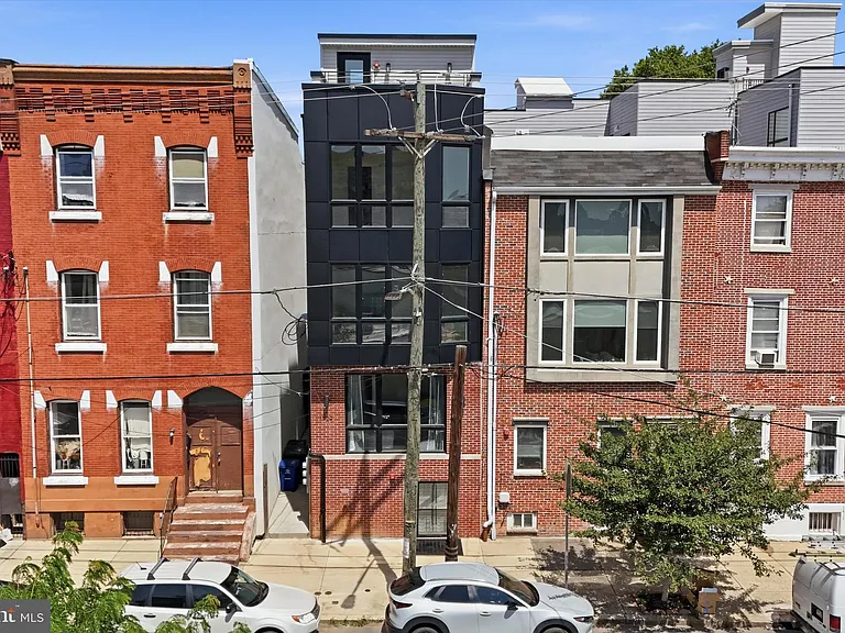 1729 Francis St #4 — Photo 23