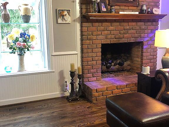 5th image of 704 Burleigh Ct