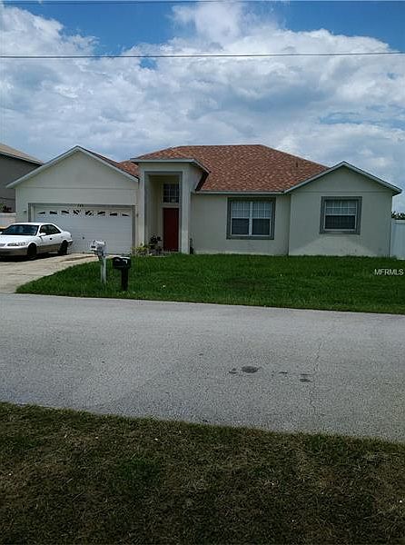 2nd image of 363 Aldershot Ct