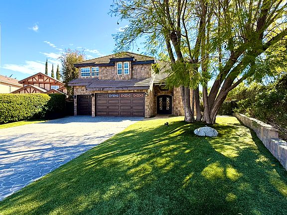 2nd image of 29608 Lazy Oak Pl