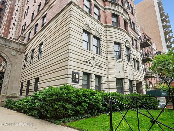 2nd image of 431 W Oakdale Ave APT 4B